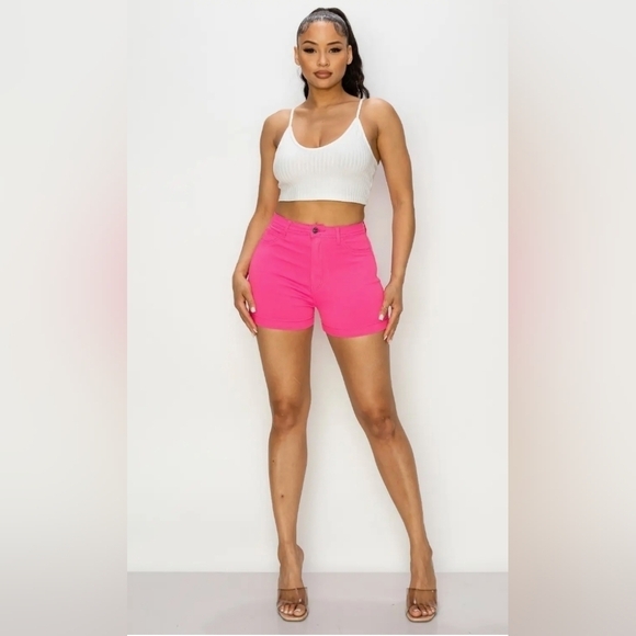 Scarlett Pants - Super stretchy hot pink shorts